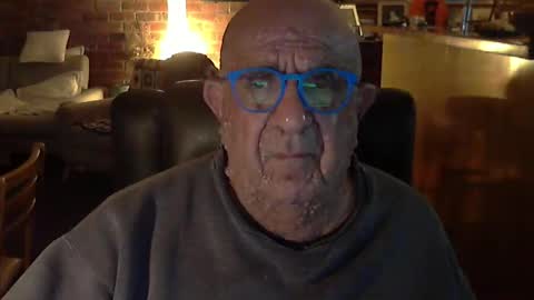 Snapshot of patvac chatting on September 2025 02:20:01 PM patvac online show from September 2025 02:20:01 PM