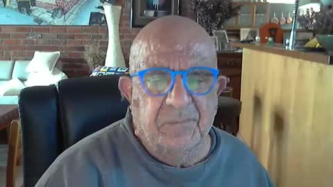 Snapshot of patvac chatting on October 2025 11:16:01 PM patvac online show from October 2025 11:16:01 PM