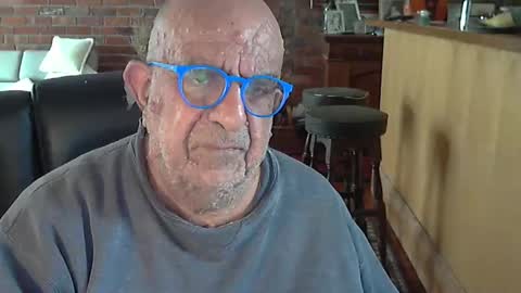 Snapshot of patvac chatting on October 2025 12:40:02 AM patvac online show from October 2025 12:40:02 AM