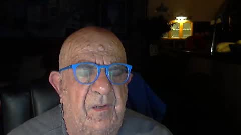 Snapshot of patvac chatting on November 2025 04:42:01 PM patvac online show from November 2025 04:42:01 PM