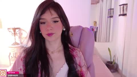 Sofa online show from May 2026 04:52:01 AM