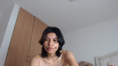 Snapshot of pau_heart chatting on December 2024 10:47:01 AM Paulina online show from December 2024 10:47:01 AM
