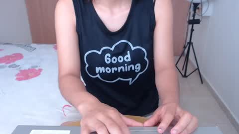 Snapshot of pau_heart chatting on March 2025 09:48:02 PM Paulina online show from March 2025 09:48:02 PM