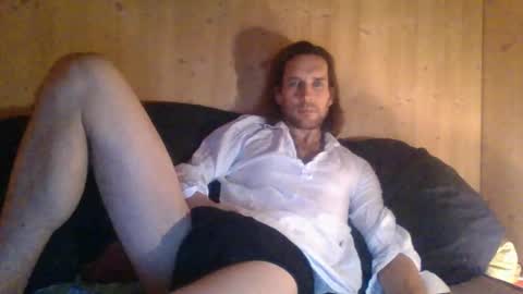 Snapshot of paueriwan chatting on December 2024 09:56:02 PM paueriwan online show from December 2024 09:56:02 PM