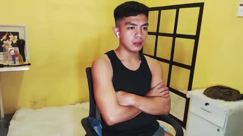 Snapshot of paul968323 chatting on November 2025 06:40:02 PM MrBigPaul online show from November 2025 06:40:02 PM