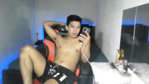 Snapshot of paul968323 chatting on April 2026 07:22:01 AM MrBigPaul online show from April 2026 07:22:01 AM