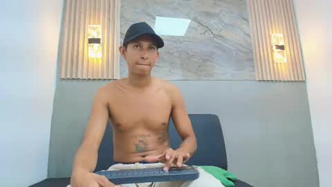 paul_conor online show from May 2026 02:33:01 PM