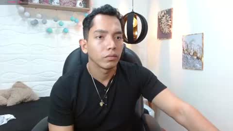 paul_cros online show from June 2026 11:24:02 AM