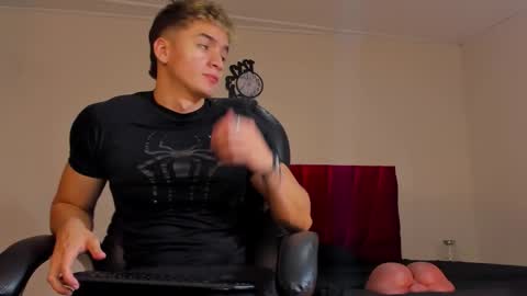 Paull George online show from September 2025 04:05:02 AM