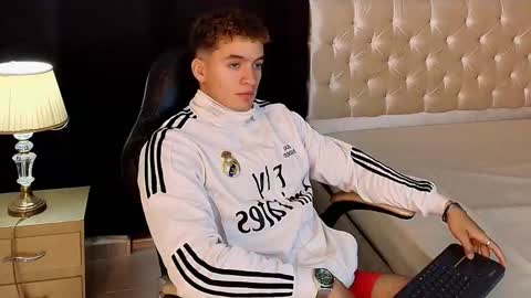 Snapshot of paul_george212 chatting on March 2026 03:05:02 PM Paull George online show from March 2026 03:05:02 PM