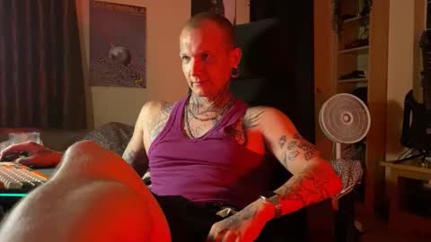 Snapshot of paul_razor chatting on March 2026 04:53:02 PM Paul online show from March 2026 04:53:02 PM