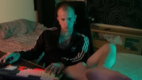 Snapshot of paul_razor chatting on March 2026 02:02:02 PM Paul online show from March 2026 02:02:02 PM