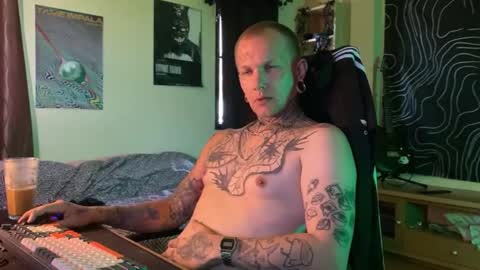 Snapshot of paul_razor chatting on March 2026 08:11:02 AM Paul online show from March 2026 08:11:02 AM