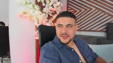 Paul Rivera online show from May 2026 09:32:01 PM