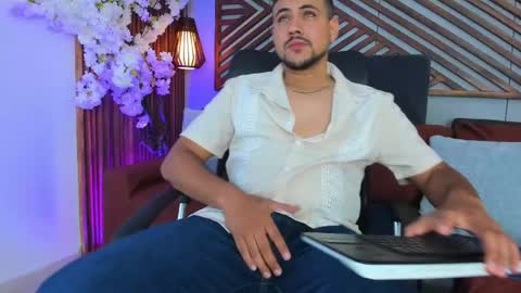 Paul Rivera online show from May 2026 09:44:02 PM