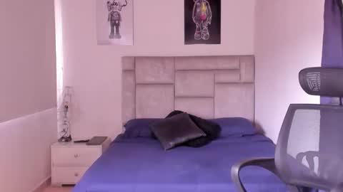 Snapshot of paul_roger chatting on October 2025 03:10:01 PM PAUL ROGER online show from October 2025 03:10:01 PM