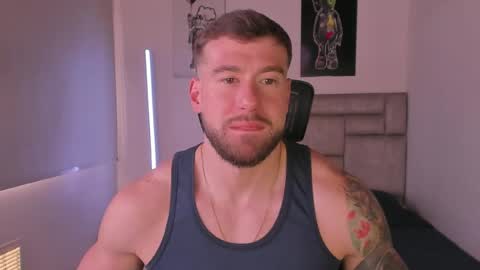 PAUL ROGER online show from June 2026 09:52:02 PM