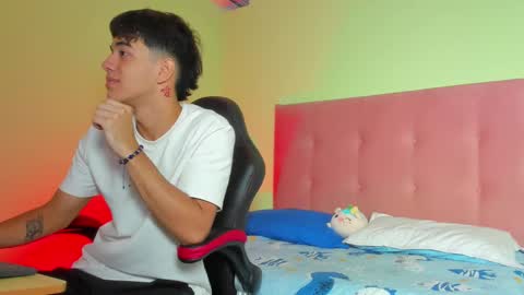 paul_sexycock online show from January 2025 12:16:01 PM