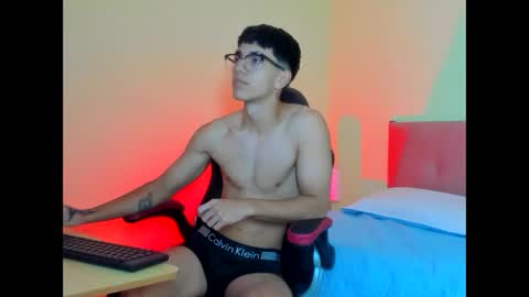 paul_sexycock online show from February 2025 06:22:01 PM