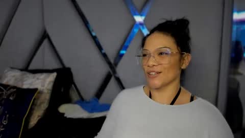 Snapshot of paula_daniela1 chatting on January 2025 08:04:02 PM Paula online show from January 2025 08:04:02 PM