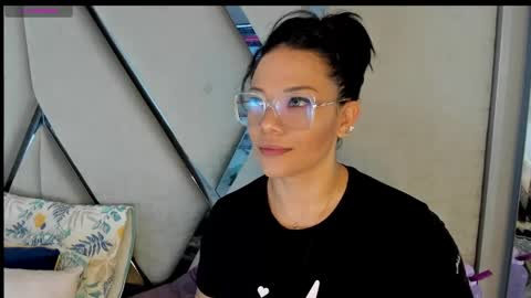 Snapshot of paula_daniela1 chatting on February 2025 10:47:02 PM Paula online show from February 2025 10:47:02 PM