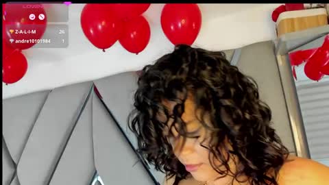 Snapshot of paula_daniela1 chatting on February 2025 11:08:02 PM Paula online show from February 2025 11:08:02 PM