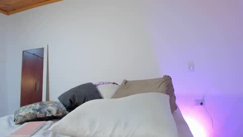 Snapshot of paula_perez07 chatting on December 2024 05:04:02 AM Paula perez - online show from December 2024 05:04:02 AM