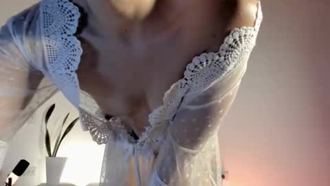 Snapshot of paula_perez07 chatting on October 2025 04:10:01 AM Paula perez - online show from October 2025 04:10:01 AM