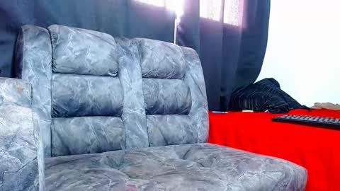 Snapshot of paula_wills chatting on February 2025 04:02:01 PM Yura independent model online show from February 2025 04:02:01 PM