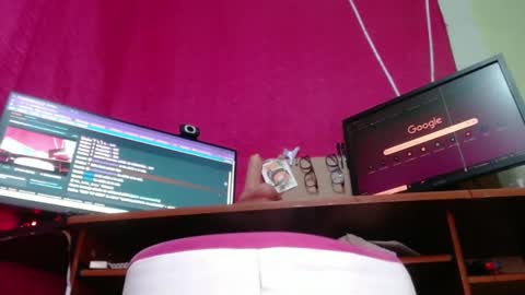 Snapshot of paulavaltina21 chatting on October 2025 11:35:01 PM PAULA VALENTINA online show from October 2025 11:35:01 PM