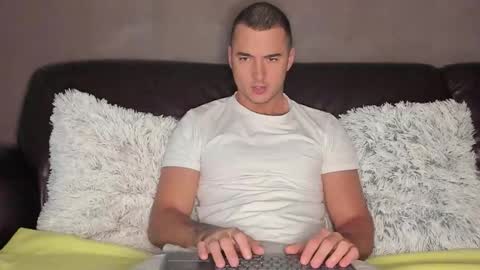 paulblack021 online show from November 2025 10:06:02 AM