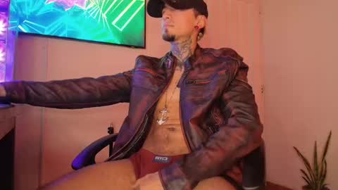 Snapshot of pauldocux_ chatting on November 2025 05:07:01 AM Paul Docux pdocux online show from November 2025 05:07:01 AM