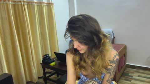 Isla  Chase online show from January 2025 03:27:01 PM