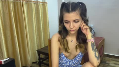 Isla  Chase online show from January 2025 03:30:02 PM