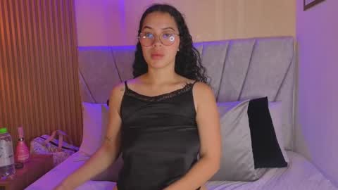 Snapshot of paulina__rose chatting on November 2025 11:52:02 AM paulina online show from November 2025 11:52:02 AM