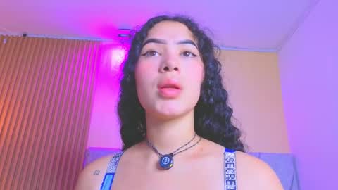 paulina  online show from March 2026 07:53:02 PM