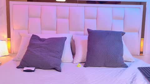 Paulina  online show from February 2026 07:12:01 PM