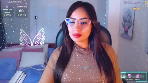 paulina online show from April 2026 04:28:02 PM