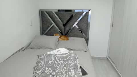 Snapshot of paulina_l chatting on February 2026 10:39:01 PM Paulina online show from February 2026 10:39:01 PM