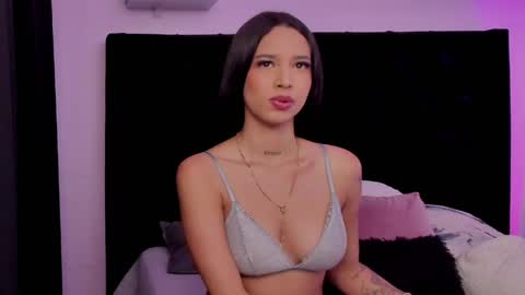 PAULINA  online show from April 2026 08:55:01 PM