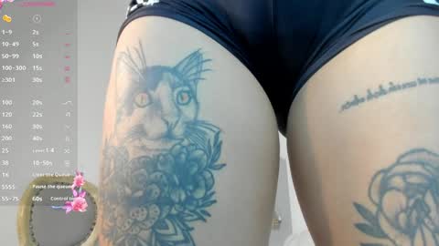 paulina lux online show from April 2026 01:31:02 PM