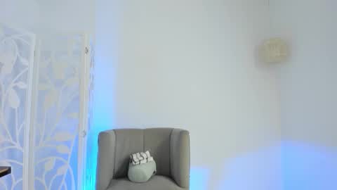 Snapshot of paulina_manga chatting on September 2025 03:01:02 PM Pau online show from September 2025 03:01:02 PM