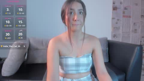 Paulina  online show from December 2024 01:34:02 PM