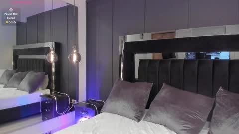 Snapshot of paulina_zuarez chatting on December 2025 09:52:02 PM Paulina online show from December 2025 09:52:02 PM