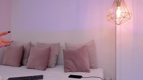 Snapshot of paulina_zuarez chatting on December 2025 10:05:02 PM Paulina online show from December 2025 10:05:02 PM