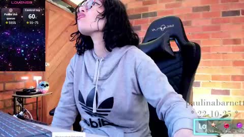 Paulina online show from October 2025 03:23:02 PM