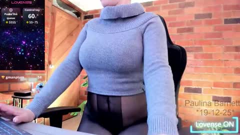 Paulina online show from December 2025 05:58:02 AM