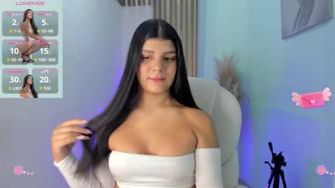 Paulina Belle online show from October 2025 12:47:01 PM