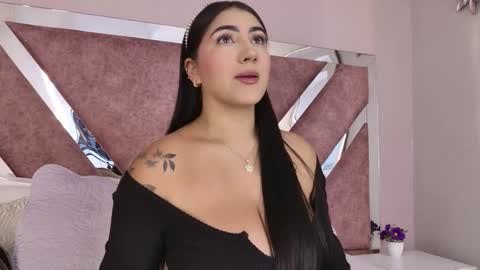 Paulina online show from April 2026 12:09:02 PM