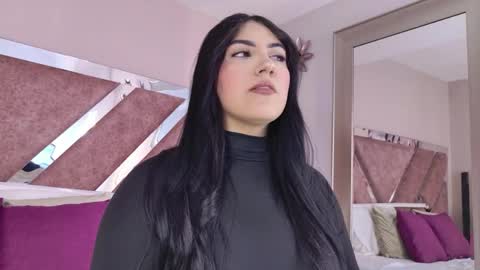 Paulina online show from May 2026 12:21:01 PM